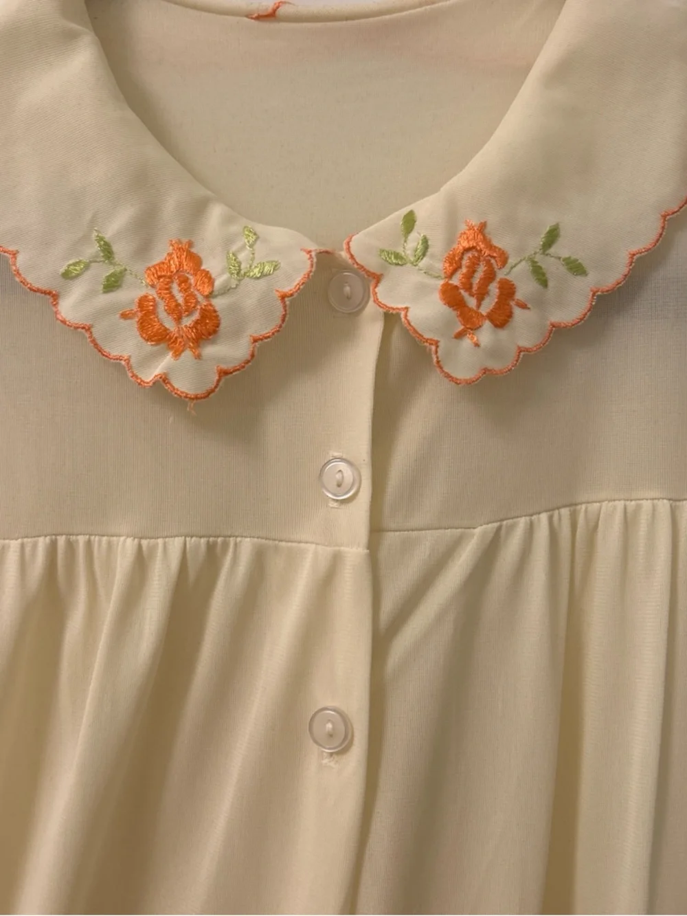 Vintage Katz butter yellow embroidered nightgown - Picture 4 of 7